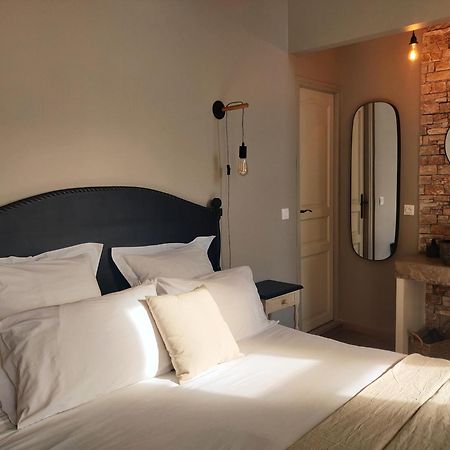 Chambres D'Hotes - Bed And Breakfast Les Palmiers メーズ エクステリア 写真