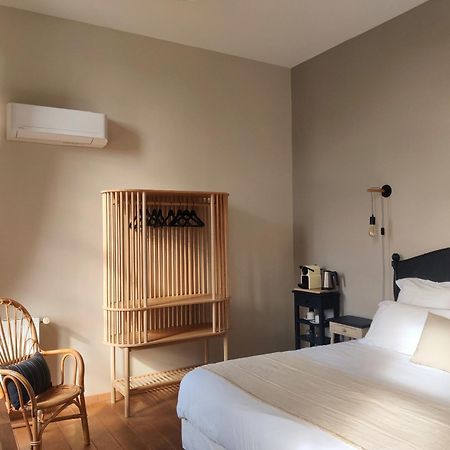 Chambres D'Hotes - Bed And Breakfast Les Palmiers メーズ エクステリア 写真