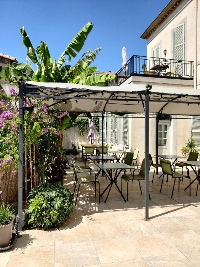 Chambres D'Hotes - Bed And Breakfast Les Palmiers メーズ エクステリア 写真