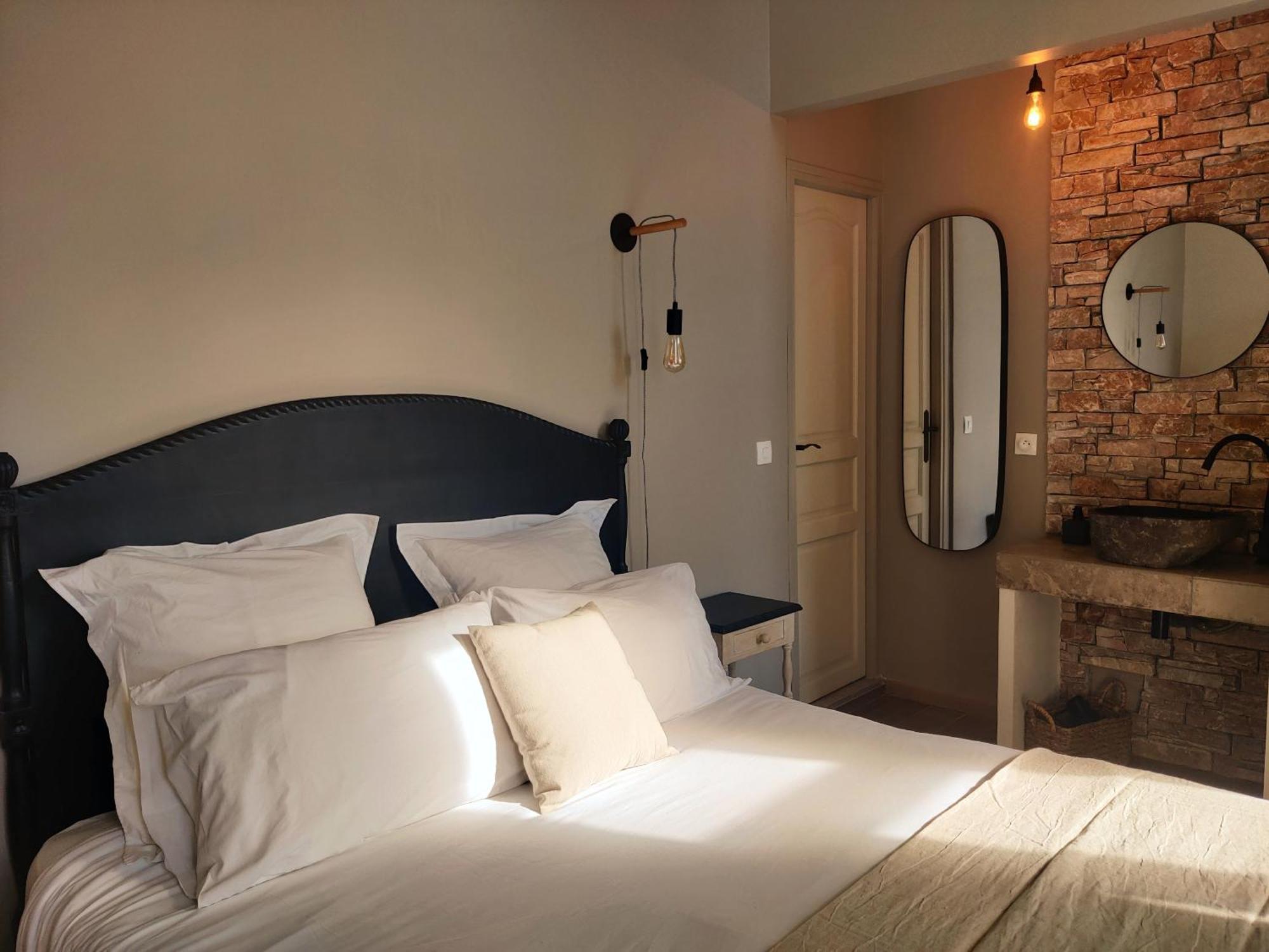 Chambres D'Hotes - Bed And Breakfast Les Palmiers メーズ エクステリア 写真