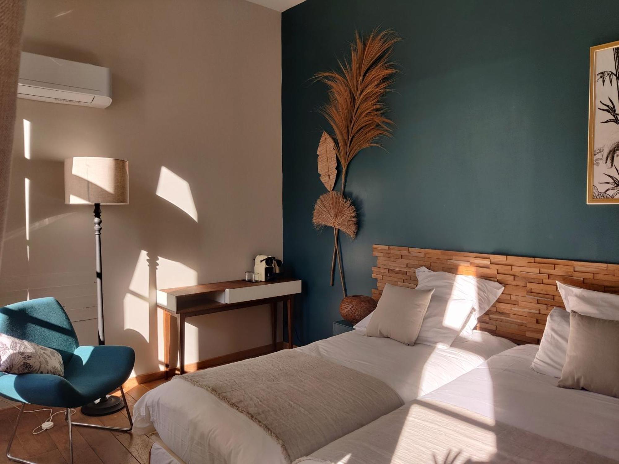 Chambres D'Hotes - Bed And Breakfast Les Palmiers メーズ 部屋 写真